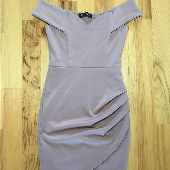 Sexy off the shoulder dress - Picture 2 of 3